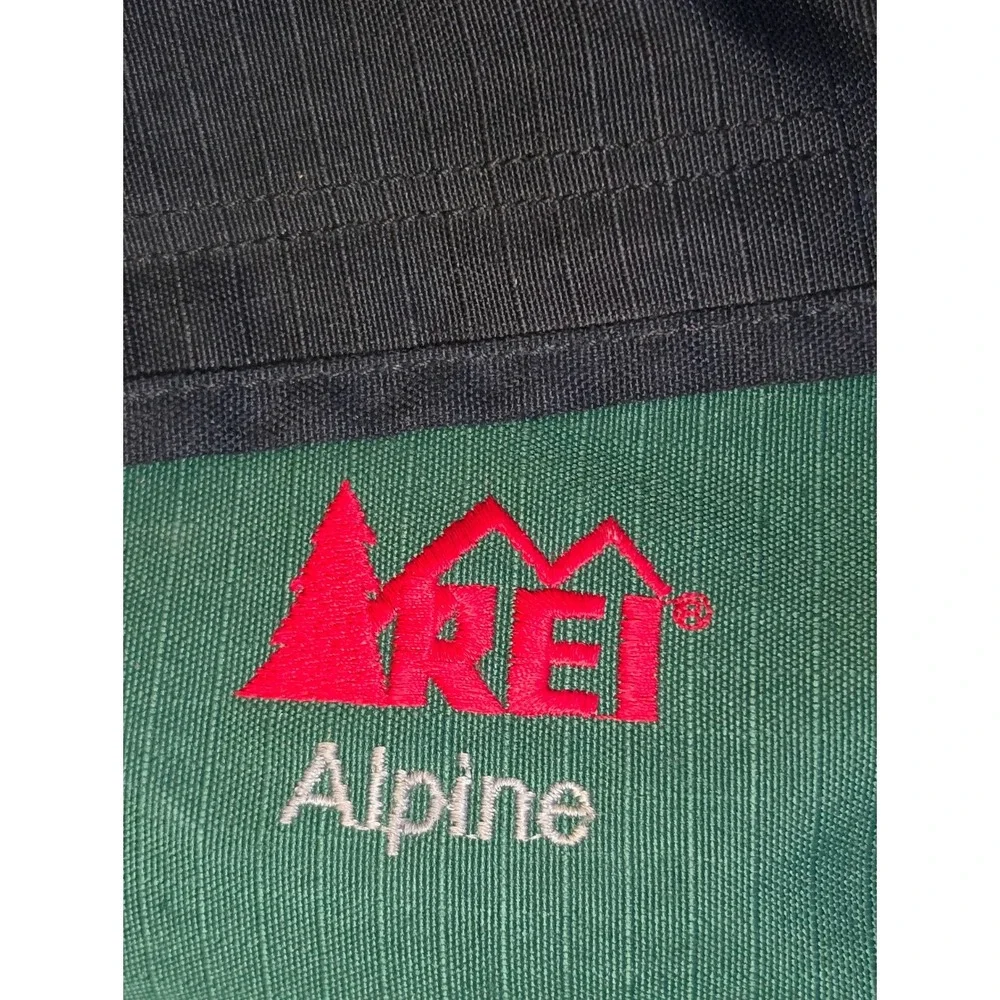 REI Alpine Backpack Green Black Hiking Daypack Technical Rucksack Vintage Style